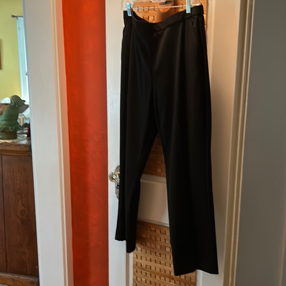 Briggs size 14 elastic back dress pants with side pockets